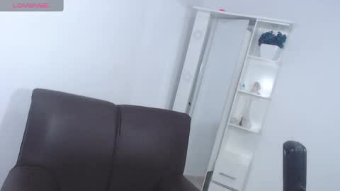 Josita rousell INSTAGRAM  majoestupy  online show from February 2025 09:38:02 PM