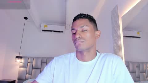 Snapshot of jossjordan chatting on November 2025 07:10:01 PM JOSS JORDAN online show from November 2025 07:10:01 PM