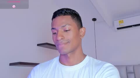 Snapshot of jossjordan chatting on November 2025 07:03:03 PM JOSS JORDAN online show from November 2025 07:03:03 PM