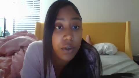 Snapshot of jottijade chatting on October 2025 06:44:01 AM jottijade online show from October 2025 06:44:01 AM