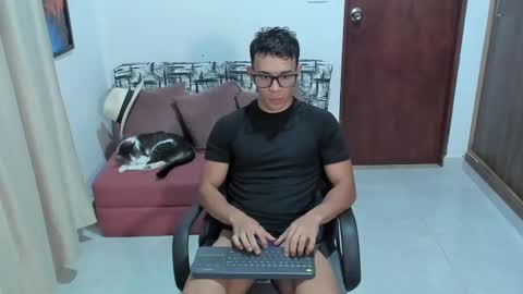 Im Jouliano online show from September 2025 12:34:01 AM