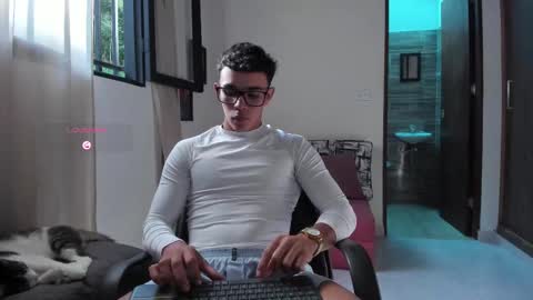 Im Jouliano online show from October 2025 08:49:01 PM