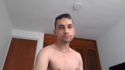 Snapshot of jovenvergonguapo09 chatting on June 2026 01:24:02 PM Van Helsing online show from June 2026 01:24:02 PM