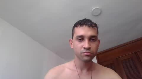 Snapshot of jovenvergonguapo09 chatting on June 2026 01:06:02 PM Van Helsing online show from June 2026 01:06:02 PM