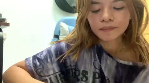 Snapshot of joyabohanon chatting on March 2026 02:50:02 AM Ellie online show from March 2026 02:50:02 AM