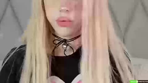 Joy Barker online show from October 2025 01:42:02 PM