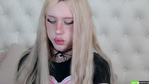 Joy Barker online show from November 2025 02:07:01 PM