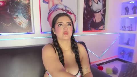 Snapshot of joycepierce chatting on February 2026 09:43:02 AM joycepierce online show from February 2026 09:43:02 AM