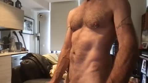 jrocket2 online show from November 2025 05:42:02 AM