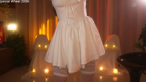 Jennifer Diaz online show from November 2025 09:03:02 PM