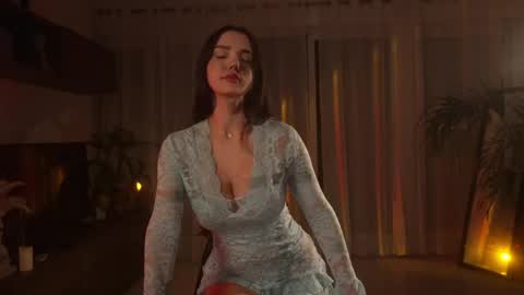 Jennifer Diaz online show from April 2026 10:43:02 PM