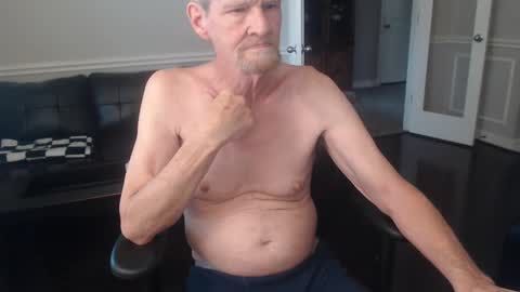 jtull52 online show from December 2024 05:47:02 PM