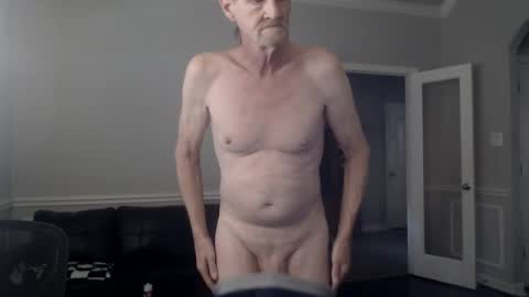 jtull52 online show from December 2024 08:05:02 PM