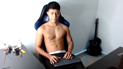 JuanDa online show from January 2025 03:37:01 AM