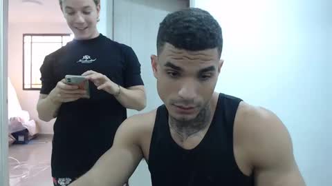 juan_gomez_1 online show from January 2025 09:14:02 PM