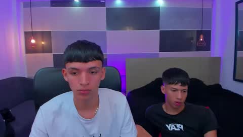 JuanSteven online show from February 2025 04:33:01 AM