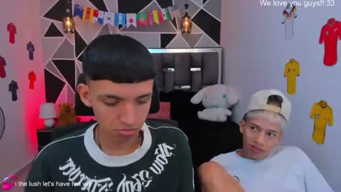 Snapshot of juan_nd_steven chatting on June 2026 09:05:02 PM JuanSteven online show from June 2026 09:05:02 PM