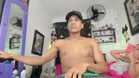 Snapshot of juanbigcock21cm chatting on December 2025 03:15:01 AM juan jose online show from December 2025 03:15:01 AM