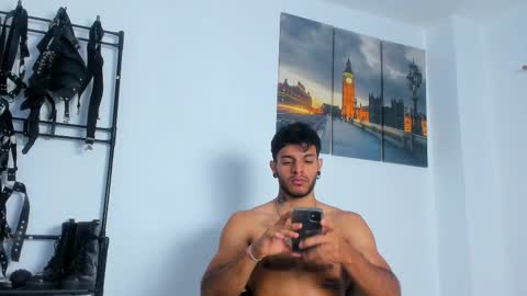 Juan Esteban online show from October 2025 11:23:02 AM