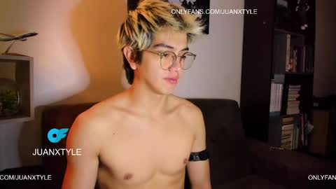 Snapshot of juancamroom chatting on June 2026 06:34:02 PM . online show from June 2026 06:34:02 PM