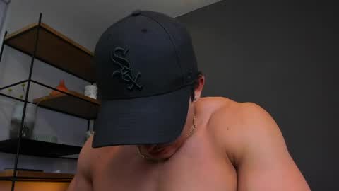JUANDRES online show from June 2026 01:32:02 AM