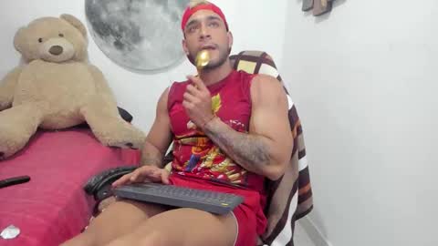 Snapshot of juanes_aristi chatting on February 2026 01:03:01 AM Juanes online show from February 2026 01:03:01 AM