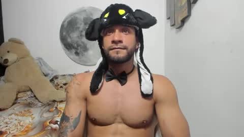 Snapshot of juanes_aristi chatting on March 2026 01:55:01 AM Juanes online show from March 2026 01:55:01 AM