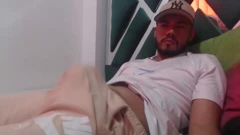 juanfe_style online show from October 2025 04:29:02 PM