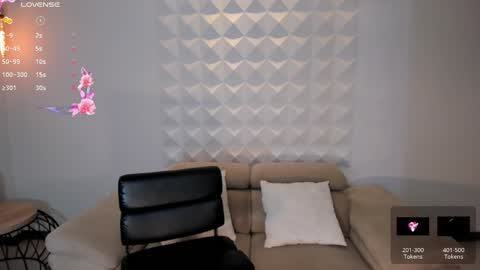 Juanita Clay online show from December 2024 11:40:01 AM