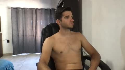 juanmamestre94 online show from February 2025 02:06:02 PM