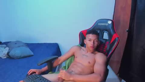 Snapshot of juansw66 chatting on June 2026 02:40:01 AM juansw66 online show from June 2026 02:40:01 AM