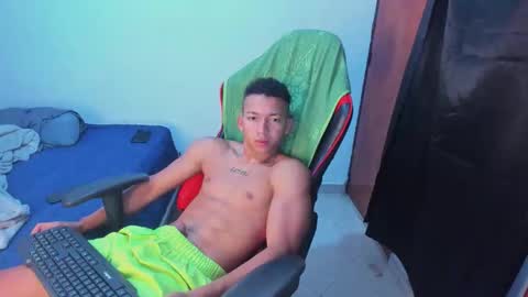 Snapshot of juansw66 chatting on June 2026 01:42:01 PM juansw66 online show from June 2026 01:42:01 PM