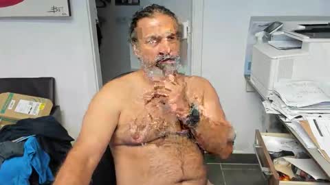 Giovanni50pro online show from September 2025 11:11:01 AM