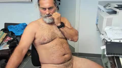 Giovanni50pro online show from September 2025 03:02:01 PM