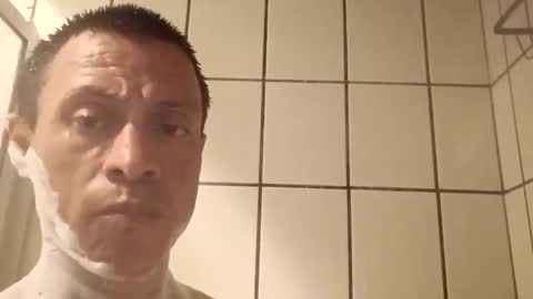 Snapshot of jugg2 chatting on October 2025 07:43:01 AM Jugg online show from October 2025 07:43:01 AM