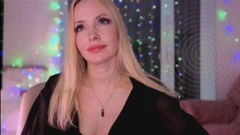 Goddess Julia online show from December 2025 07:33:02 PM