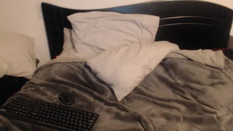 Juan Alcal online show from December 2024 06:06:02 AM