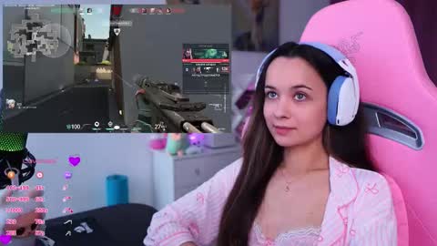 Angelina online show from October 2025 11:02:01 AM