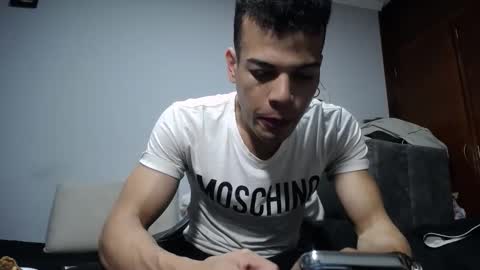 Snapshot of juicy_boy22 chatting on September 2025 11:04:01 PM Miguel online show from September 2025 11:04:01 PM