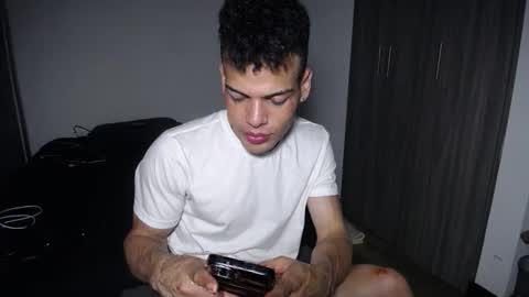 Snapshot of juicy_boy22 chatting on September 2025 02:37:02 AM Miguel online show from September 2025 02:37:02 AM