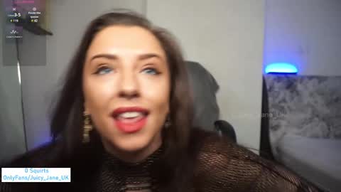 Snapshot of juicy_jane_uk chatting on February 2025 09:21:02 AM online show from February 2025 09:21:02 AM
