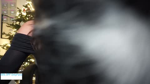 Snapshot of juicy_jane_uk chatting on December 2025 03:06:01 PM online show from December 2025 03:06:01 PM