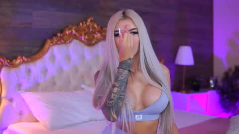 Jessye online show from September 2025 07:49:01 PM