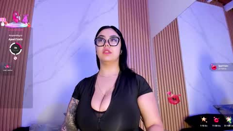 Juicy online show from October 2025 11:11:01 AM