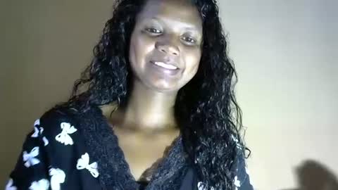 Snapshot of juicy_pretty chatting on February 2025 11:17:02 AM stellah online show from February 2025 11:17:02 AM