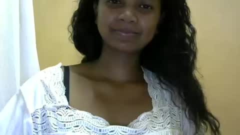 Snapshot of juicy_pretty chatting on March 2025 07:02:01 PM stellah online show from March 2025 07:02:01 PM