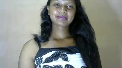 Snapshot of juicy_pretty chatting on March 2025 06:19:02 PM stellah online show from March 2025 06:19:02 PM