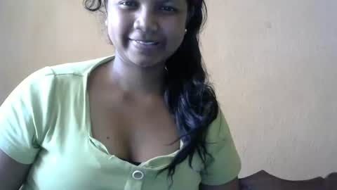 Snapshot of juicy_pretty chatting on September 2025 07:52:02 AM stellah online show from September 2025 07:52:02 AM