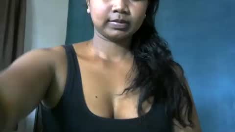 Snapshot of juicy_pretty chatting on September 2025 10:37:01 AM stellah online show from September 2025 10:37:01 AM