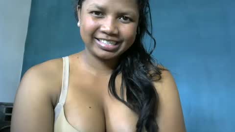 Snapshot of juicy_pretty chatting on September 2025 11:20:02 AM stellah online show from September 2025 11:20:02 AM